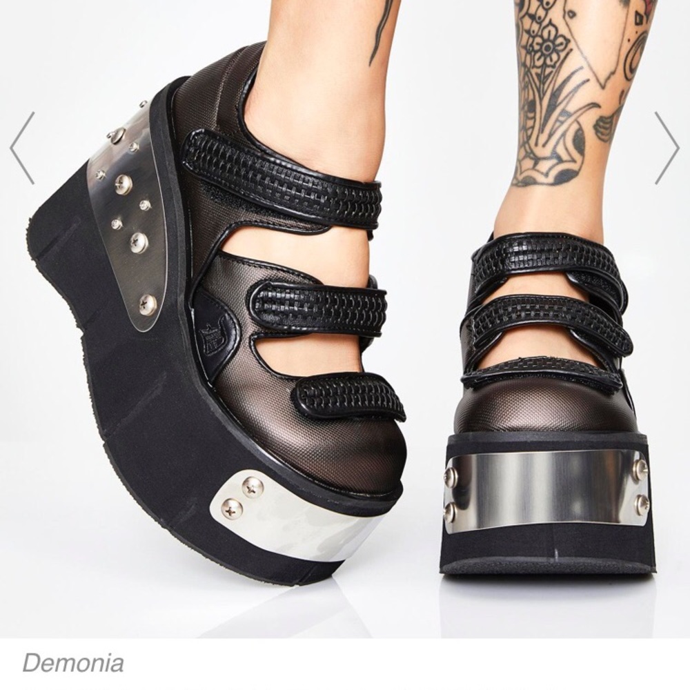 Demonia Nitecrawler Platform Mary Janes